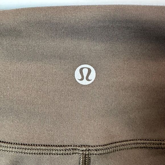 Lululemon Dark Olive Green Wunder Under Sporty Mesh Leggings - Size 6 - EUC - Picture 6 of 7